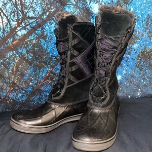 Clarks Black Ortlolite Winter Boots. Waterproof snow boots. Thinsulate